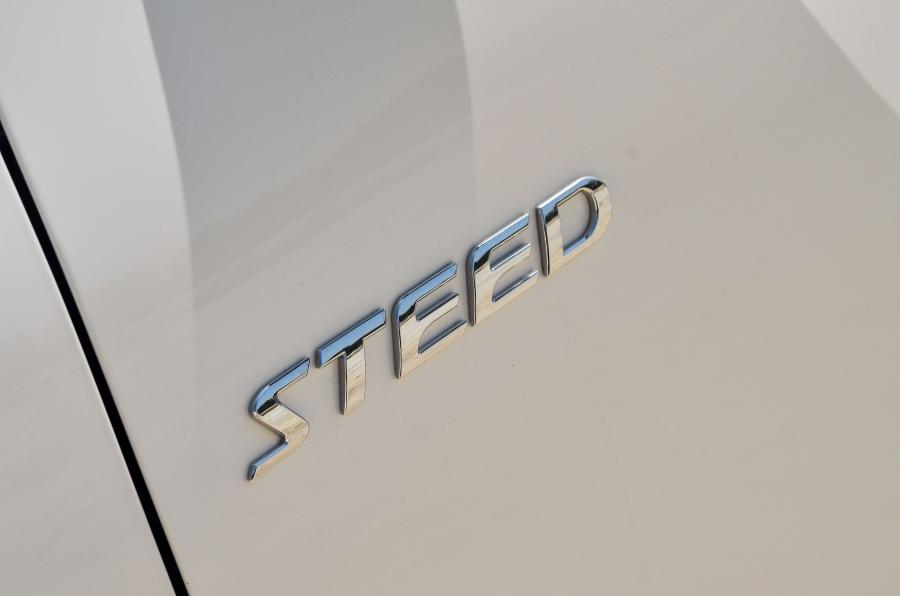 Логотип GWM Steed 5 Double Cab 2018 года  (фото 11 из 36)